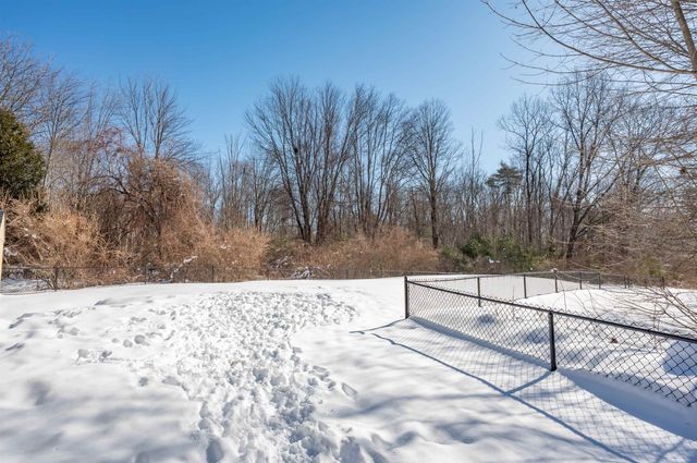 325 Pembroke Hill Road, Pembroke, NH 03275