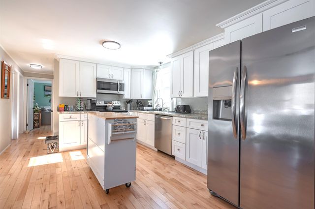 325 Pembroke Hill Road, Pembroke, NH 03275