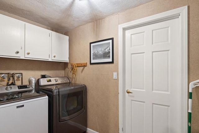 4 Pentucket Ln, Danvers, MA 01923