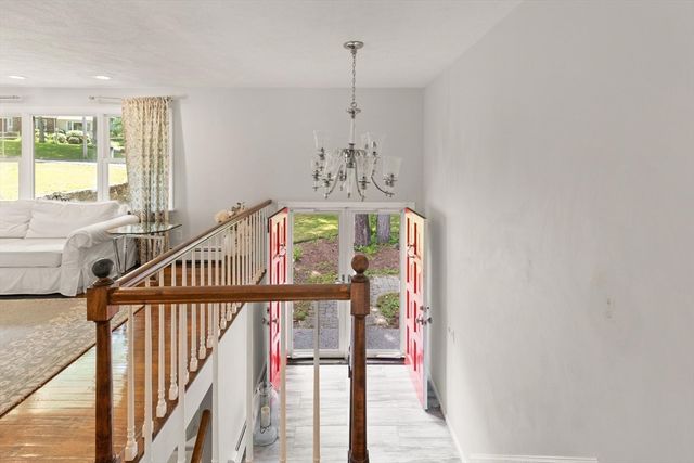 4 Pentucket Ln, Danvers, MA 01923