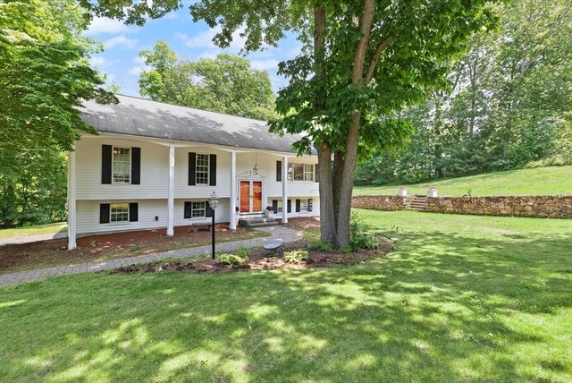 4 Pentucket Ln, Danvers, MA 01923