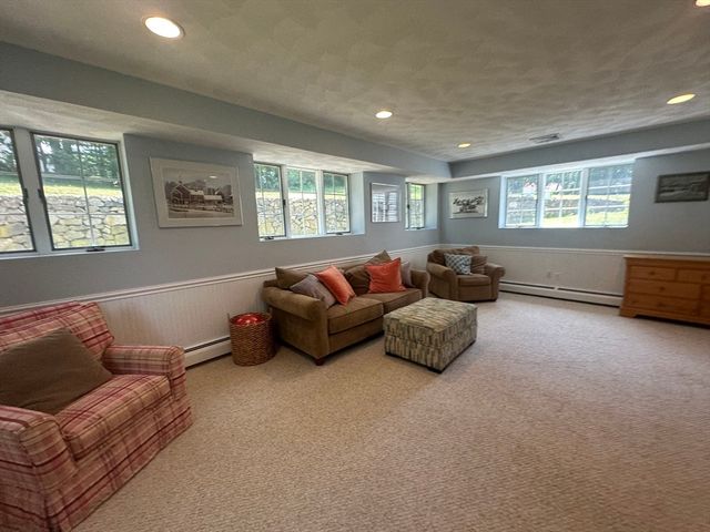 4 Pentucket Ln, Danvers, MA 01923