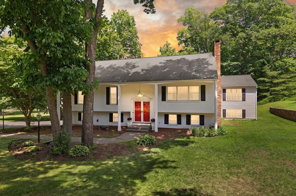 4 Pentucket Ln, Danvers, MA 01923