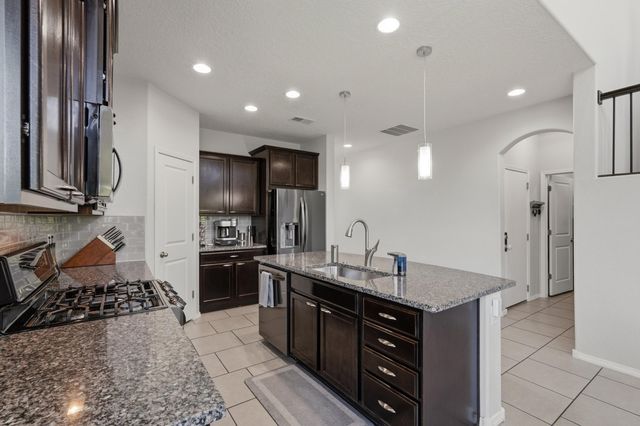 6909 Tombstone Road NW, Albuquerque, NM 87114