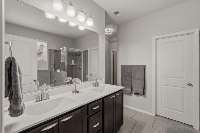 6909 Tombstone Road NW, Albuquerque, NM 87114