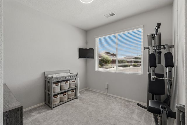 6909 Tombstone Road NW, Albuquerque, NM 87114