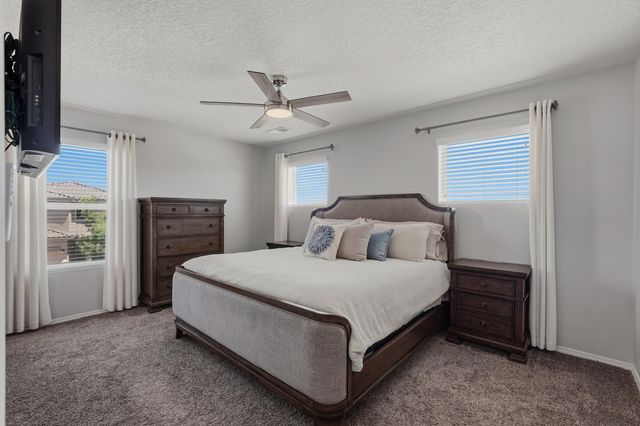 6909 Tombstone Road NW, Albuquerque, NM 87114