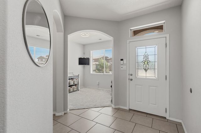 6909 Tombstone Road NW, Albuquerque, NM 87114