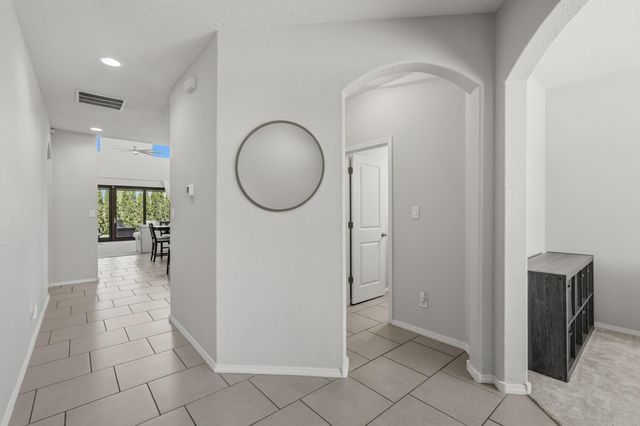 6909 Tombstone Road NW, Albuquerque, NM 87114