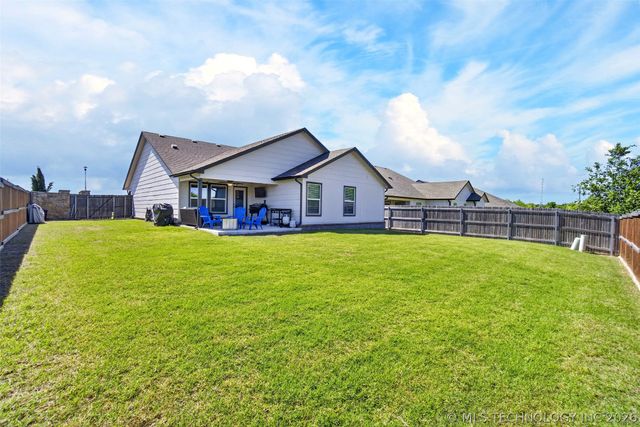 8601 N 76th East Place, Owasso, OK 74055