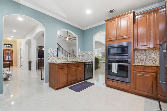 7647 Flecthers, San Antonio, TX 78254