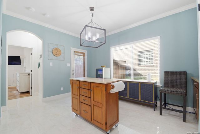7647 Flecthers, San Antonio, TX 78254