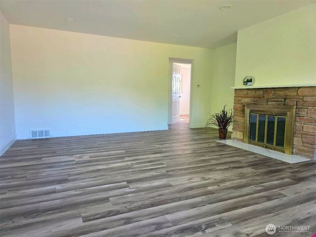 1729 S Columbian Way, Seattle, WA 98108