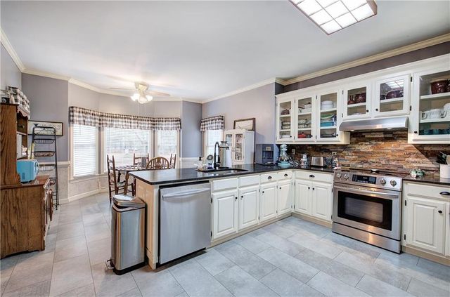 85 Carter SW Road, Cartersville, GA 30120