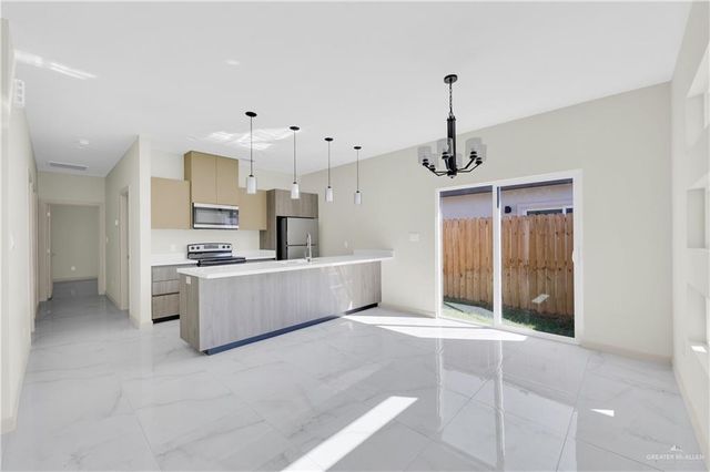 1906 W Violet Drive 3, Pharr, TX 78577