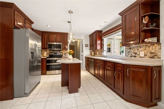 1253 Holley Road, Webster, NY 14580