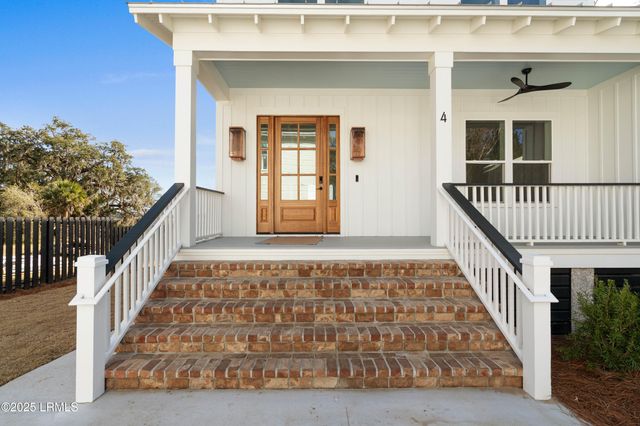 4 Willis Way, Port Royal, SC 29935
