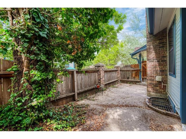 5921 S Datura Ct, Littleton, CO 80120