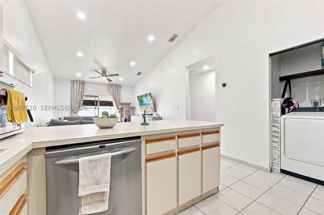 7330 W 30th Ave, Hialeah, FL 33018