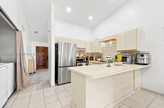 7330 W 30th Ave, Hialeah, FL 33018