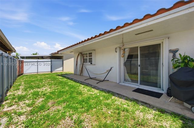 7330 W 30th Ave, Hialeah, FL 33018