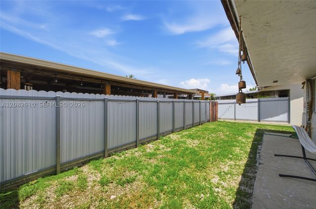 7330 W 30th Ave, Hialeah, FL 33018