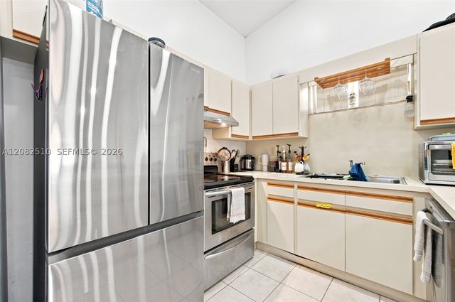 7330 W 30th Ave, Hialeah, FL 33018