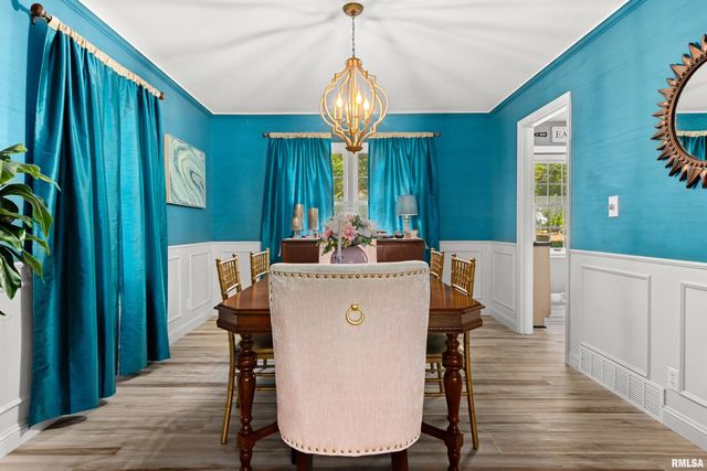 1001 W BURNSIDE Drive, Peoria, IL 61614