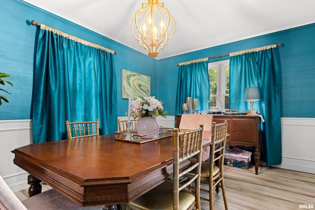 1001 W BURNSIDE Drive, Peoria, IL 61614