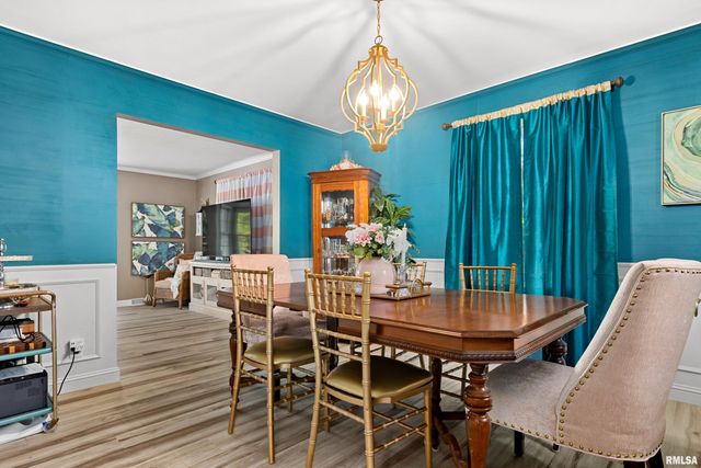 1001 W BURNSIDE Drive, Peoria, IL 61614