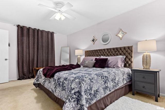 1001 W BURNSIDE Drive, Peoria, IL 61614