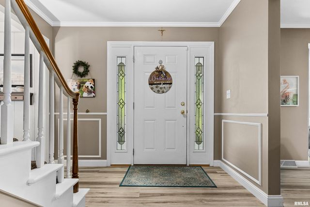 1001 W BURNSIDE Drive, Peoria, IL 61614