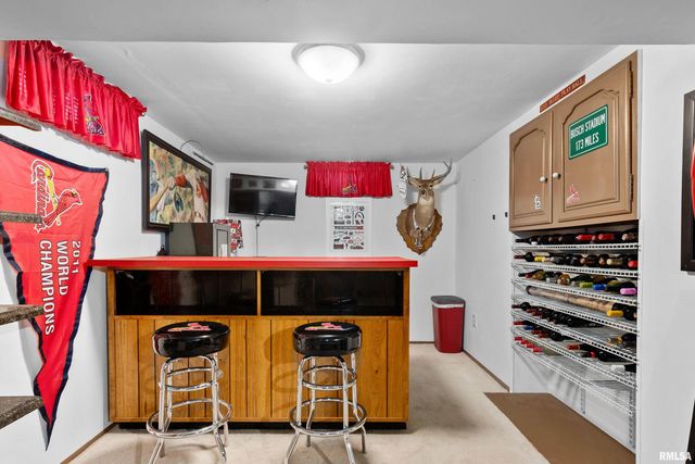 1001 W BURNSIDE Drive, Peoria, IL 61614