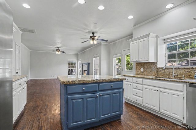4428 W Urbana Street, Broken Arrow, OK 74012