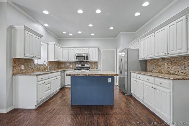 4428 W Urbana Street, Broken Arrow, OK 74012