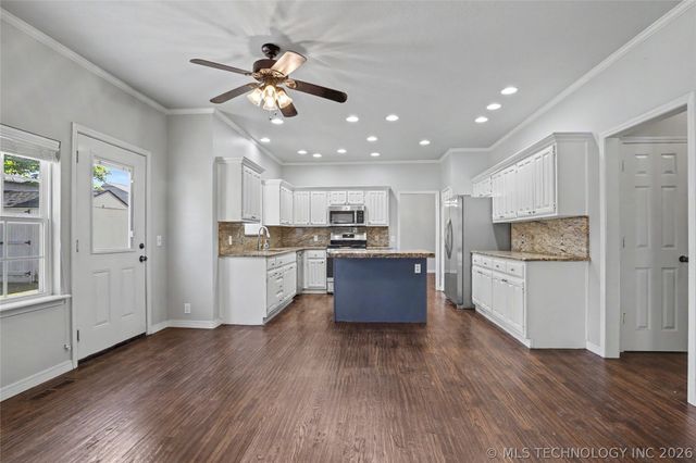 4428 W Urbana Street, Broken Arrow, OK 74012