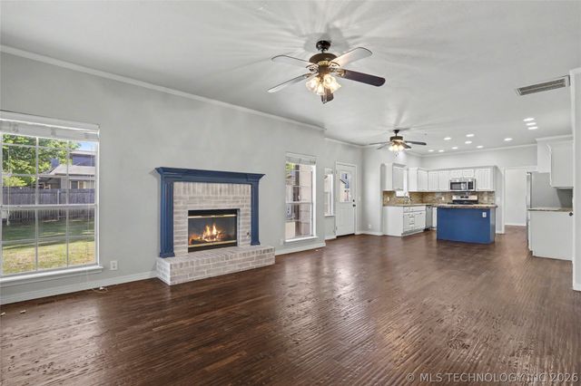 4428 W Urbana Street, Broken Arrow, OK 74012