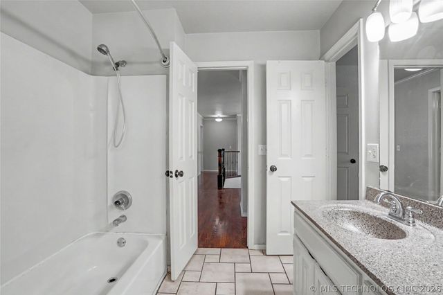 4428 W Urbana Street, Broken Arrow, OK 74012