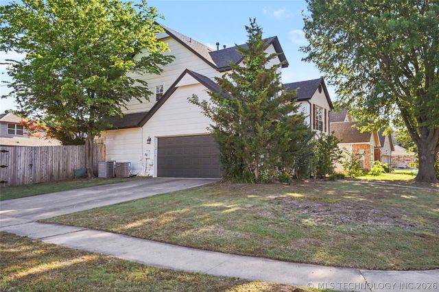 4428 W Urbana Street, Broken Arrow, OK 74012