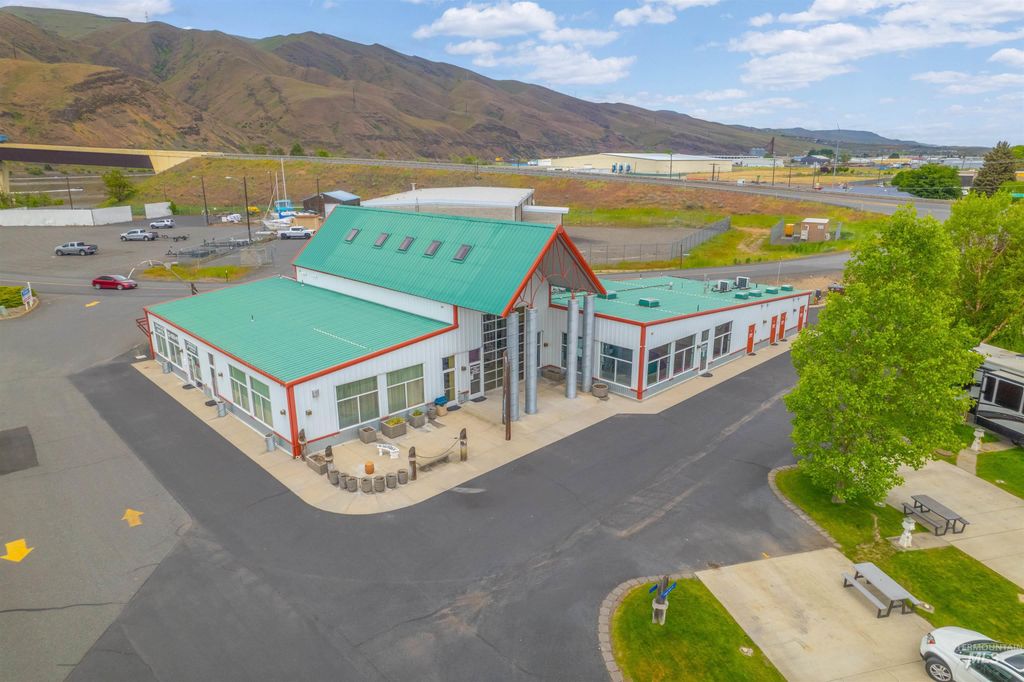 1550 & 1560 Port Drive, Clarkston, WA 99403 photo 2