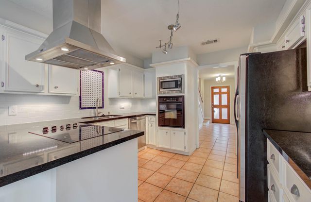 16209 Wall Street, Jersey Village, TX 77040