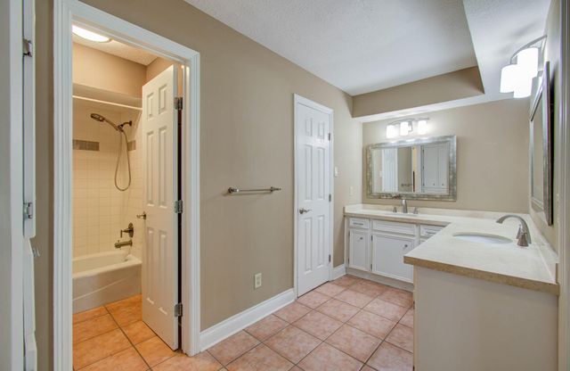 16209 Wall Street, Jersey Village, TX 77040