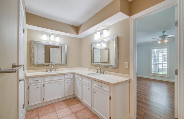 16209 Wall Street, Jersey Village, TX 77040