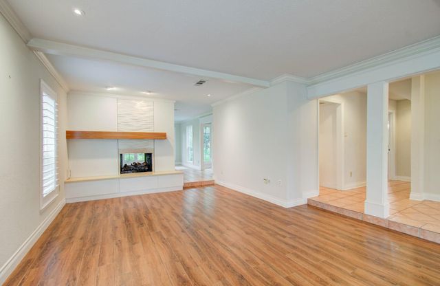 16209 Wall Street, Jersey Village, TX 77040