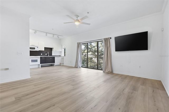 20 SW 6TH STREET 304, Gainesville, FL 32601