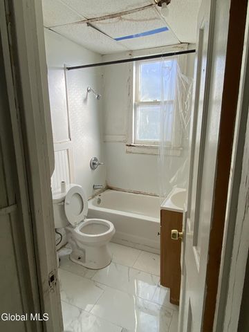 83 Fremont Street, Gloversville, NY 12078