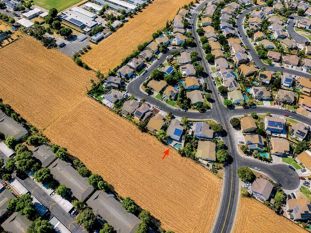 1880 Basil Dr, Manteca, CA 95336