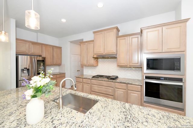 1713 Wind River, San Antonio, TX 78258