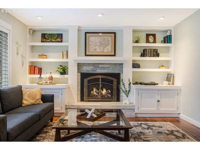 1905 ARENA Ct, West Linn, OR 97068