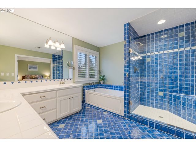 1905 ARENA Ct, West Linn, OR 97068